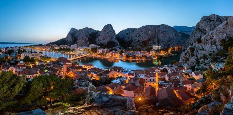 Villa Mini Stone House Omiš Exterior foto